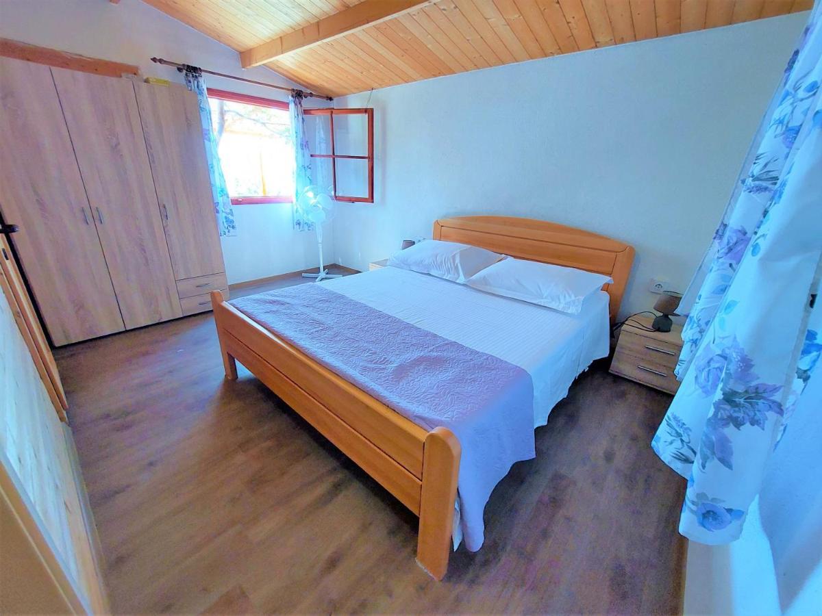 Vala Hrvaska Robinson Gornji Humac Exterior foto